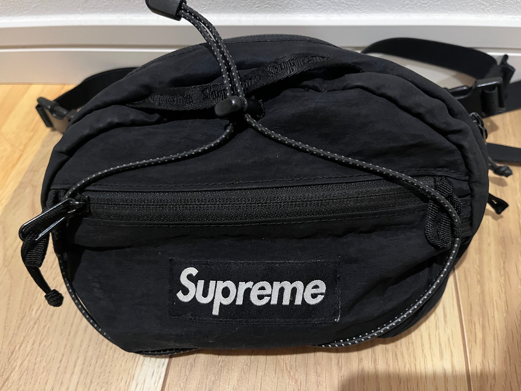 Supreme Waist Bag 2.5L "Black" (20FW)