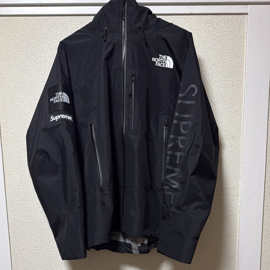Supreme x The North Face Split Taped Seam Shell Jacket 