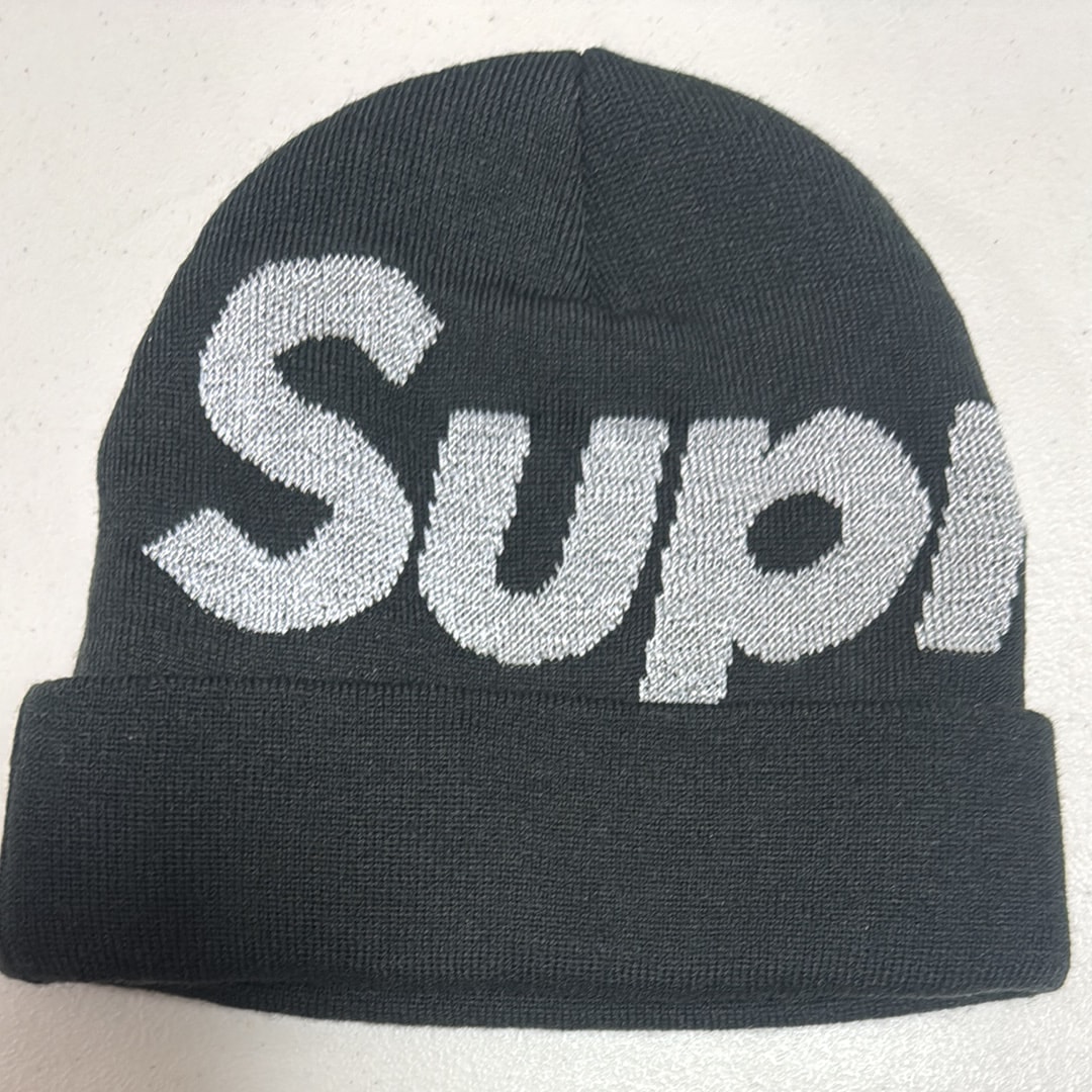 Supreme Reflective Big Logo Beanie "Black"