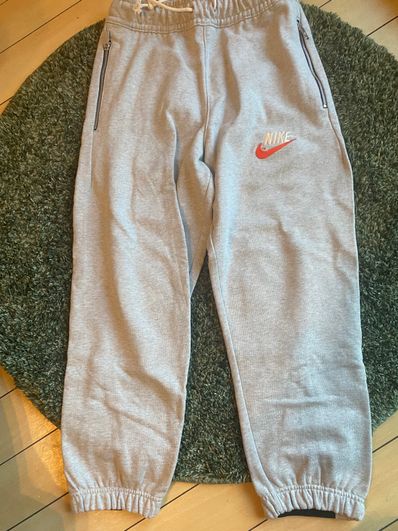 Nike NSW TREND CAPSULE SNEAKER PANTS "Grey"