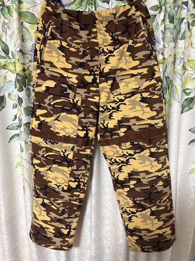 Supreme x Marithe + Francois Girbaud Shuttle Tape Cargo Sweatpant Supreme x Marithe + Francois Girbaud Shuttle Tape Cargo Sweatpant
