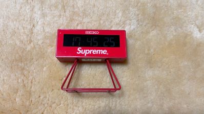 Supreme / Seiko Marathon Clock "Red"