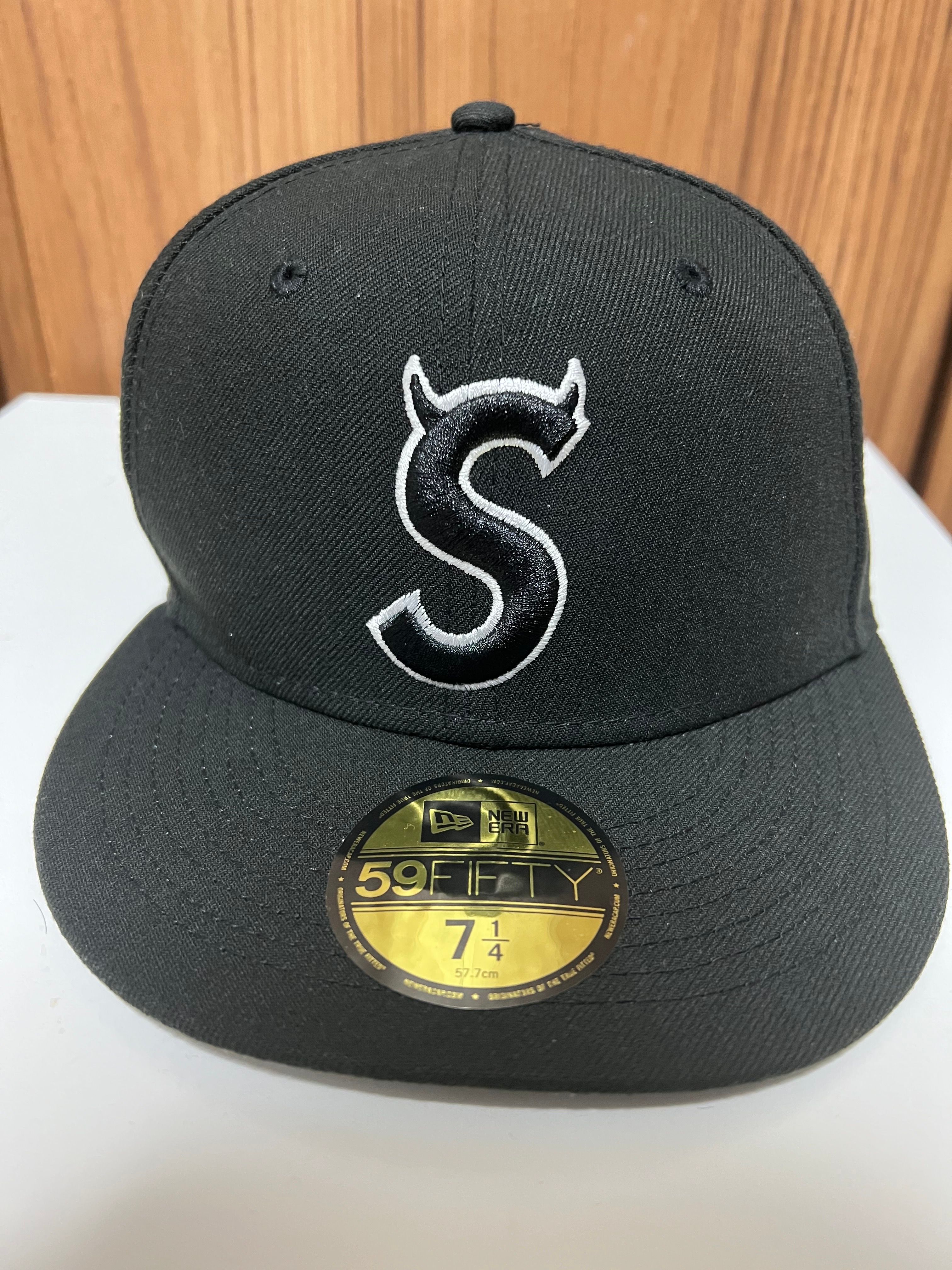 Supreme S Logo New Era "Black" (22FW)