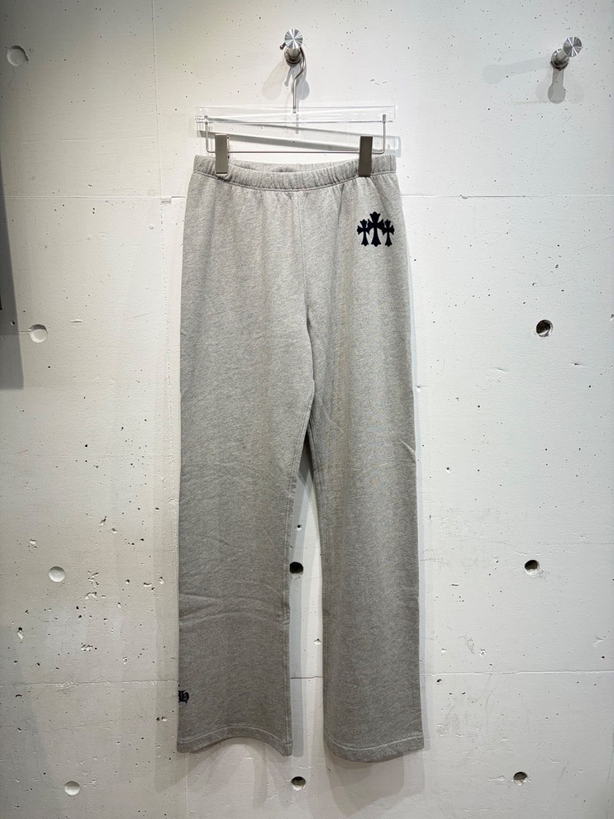クロムハーツ ワイノット セメタリークロス フロッキーパッチ スウェットパンツCHROME HEARTS Y NOT Cemetery CrossFlock Patch Sweat Pants