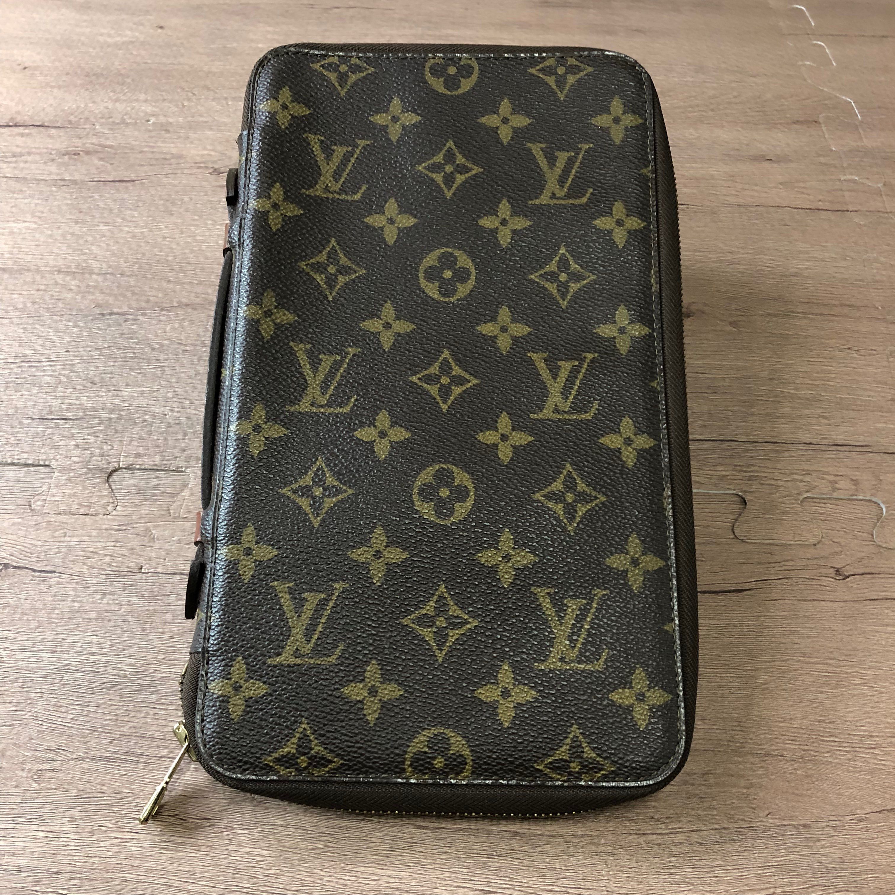 Louis Vuitton Monogram Escapade Travel Case Second Bag