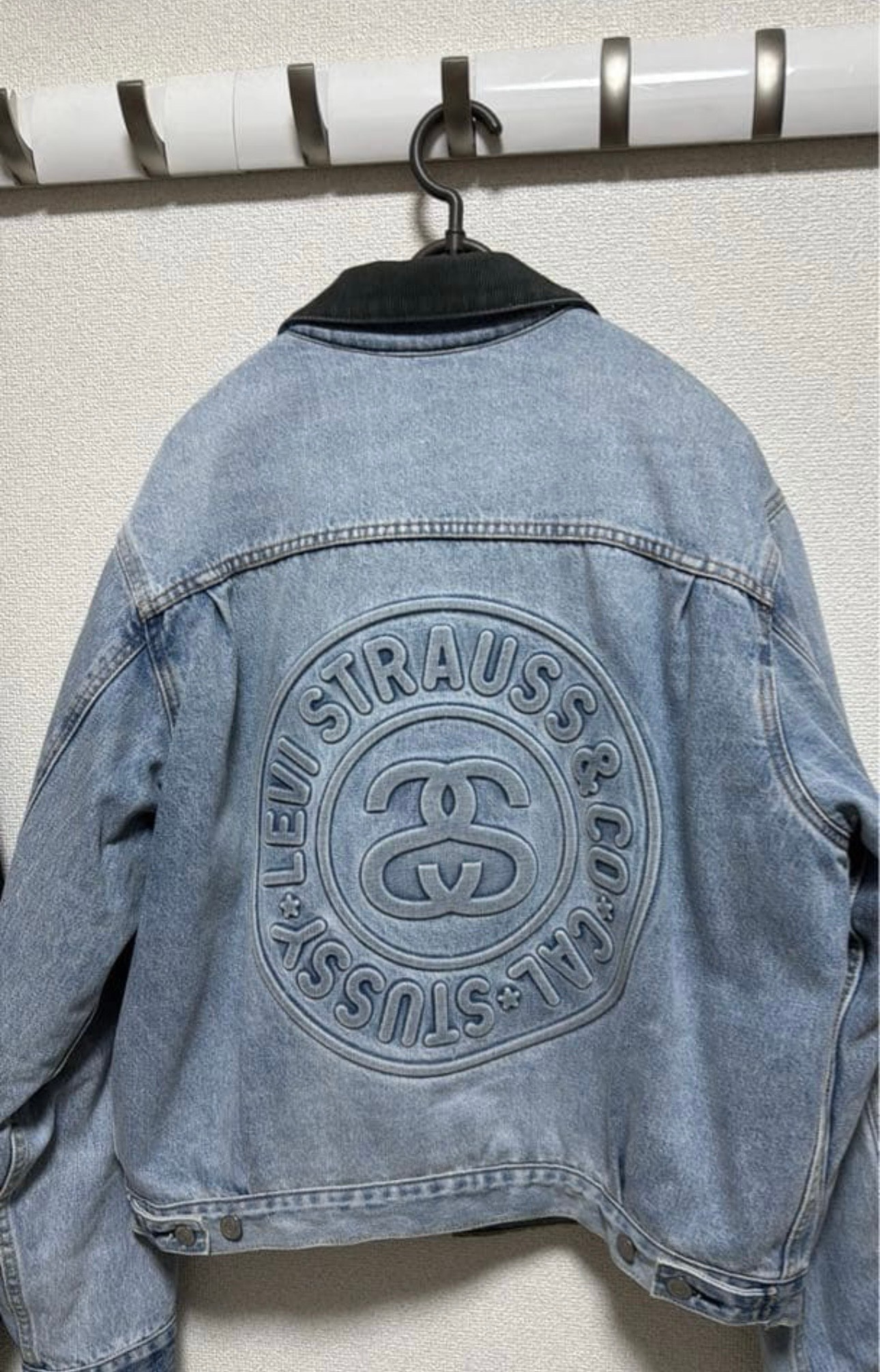 Stussy × Levi's Embossed Trucker "Denim" A5215-0000