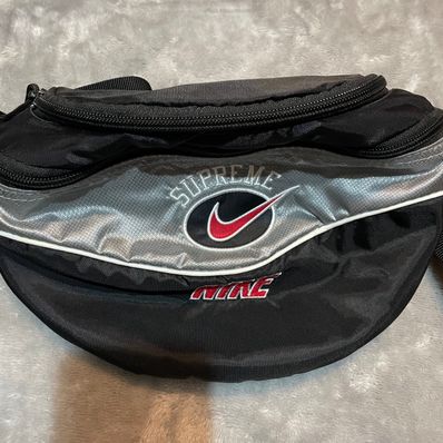 Supreme / Nike Shoulder Bag "Silver"