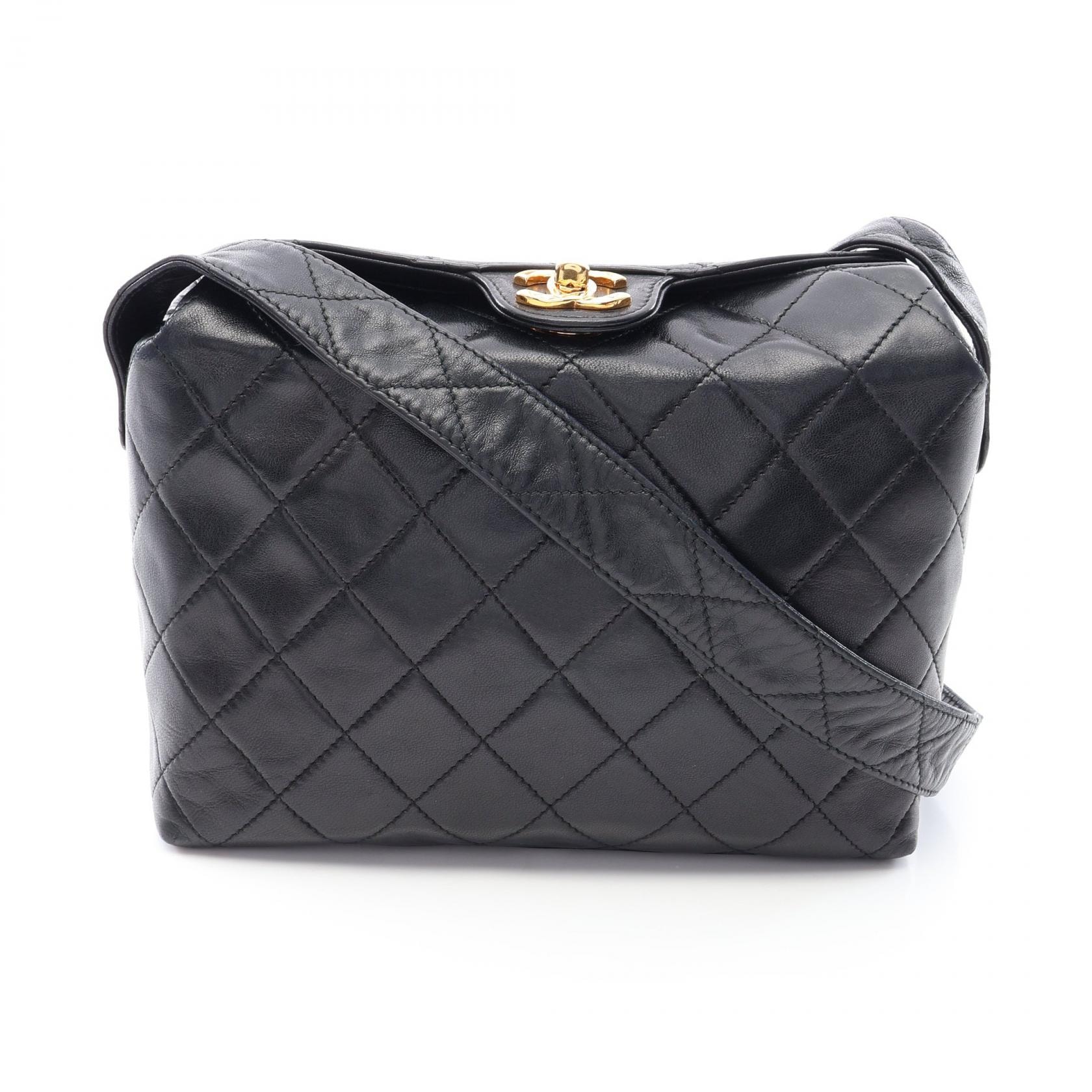 シャネル CHANEL マトラッセ ショルダーバッグ バッグ ラムスキン(羊革) レディース ブラック系 【中古】