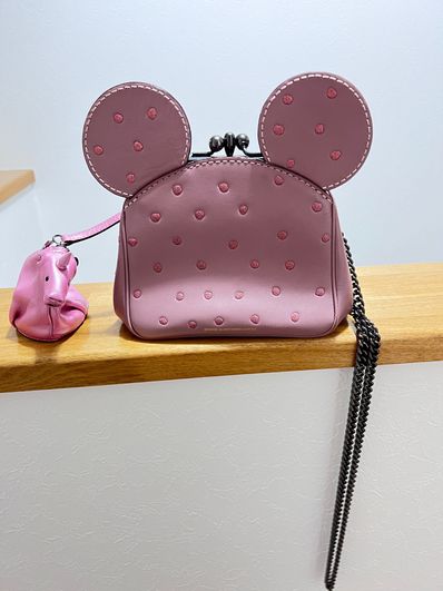 COACH × Disney Minnie Mouse Kisslock Bag "Pink"