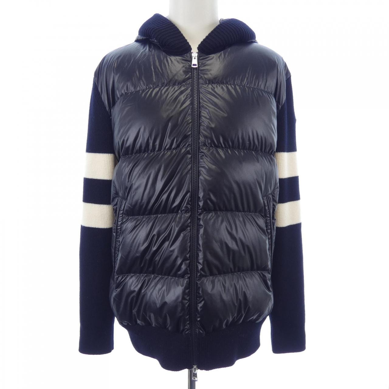 モンクレール MONCLER 20919B00017 ダウンジャケット