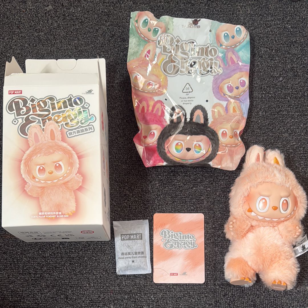 POP MART THE MONSTERS (LABUBU) Big into Energy Series Plush Pendant HAPPINESS