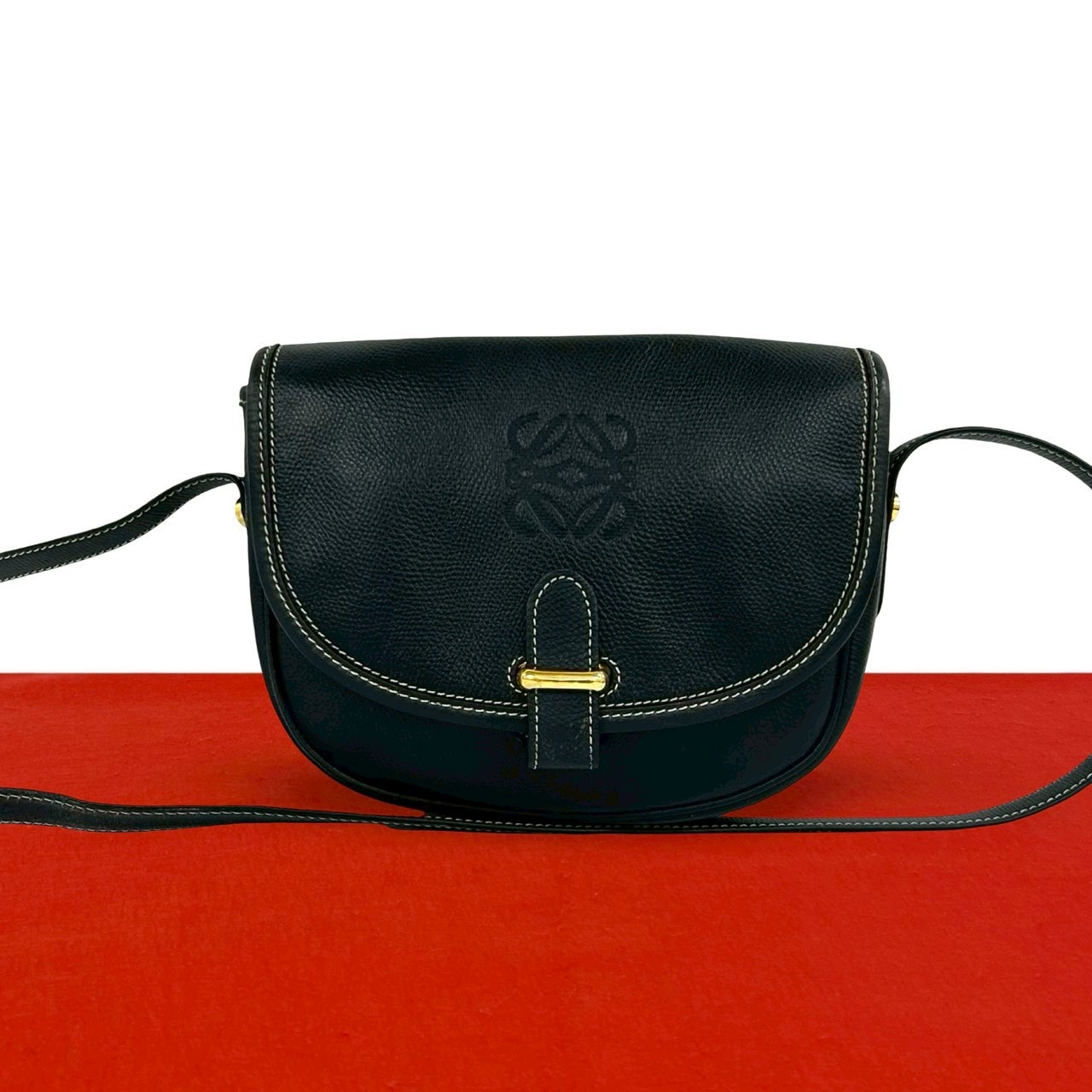 LOEWE ロエベ アナグラム ロゴ レザー ショルダーバッグ ブラック
76837