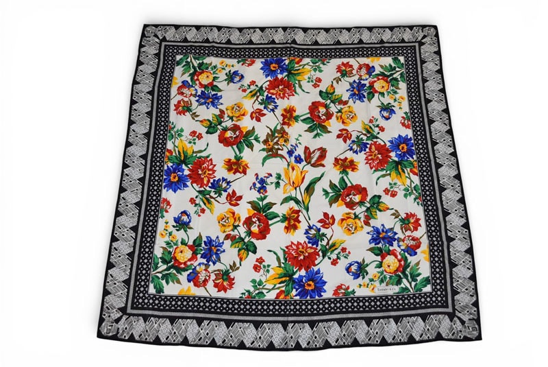 ティファニー スカーフ レディース