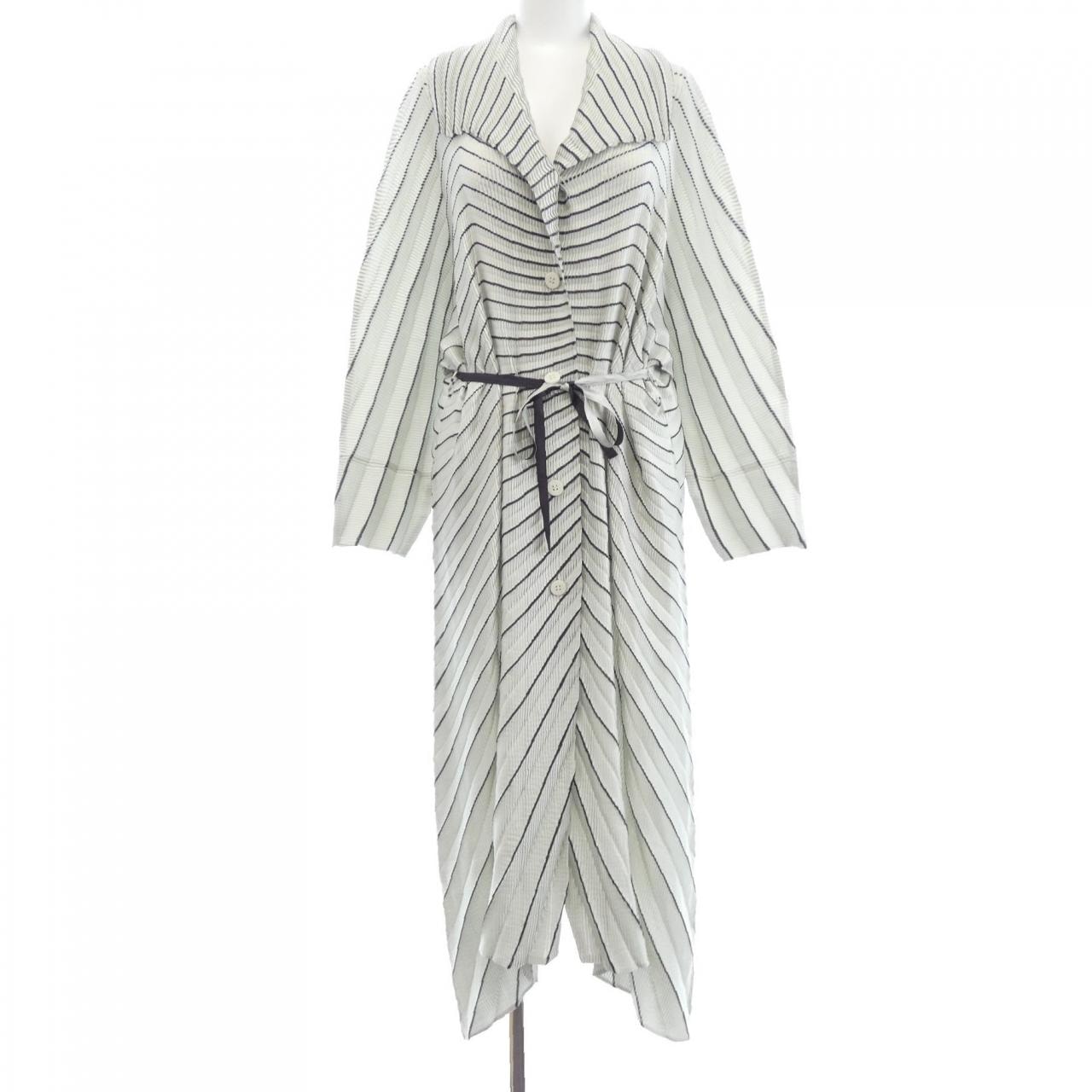 C (やや傷や汚れあり)】イッセイミヤケ ISSEY MIYAKE IM81FJ22 ロング