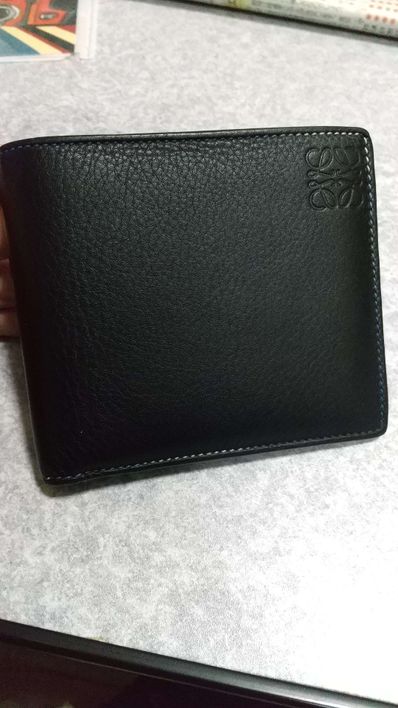 LOEWE 折り財布