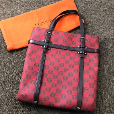 ロエベ アナグラム 赤 トートバッグ
