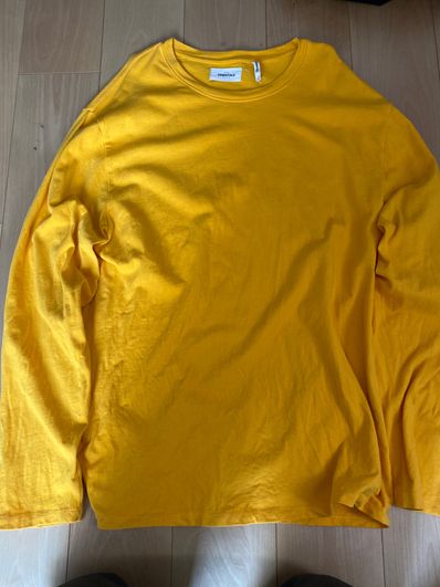FEAR OF GOD Essentials Boxy Graphic Long Sleeve T-Shirt "Yellow"