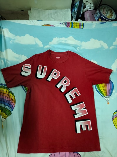 Supreme Gradient Arc Top "Red"