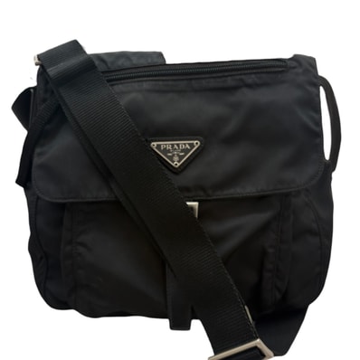 PRADA プラダ テスート 三角ロゴ ブラック シルバー金具 ナイロン ショルダーバッグ S1-00058 【中古】