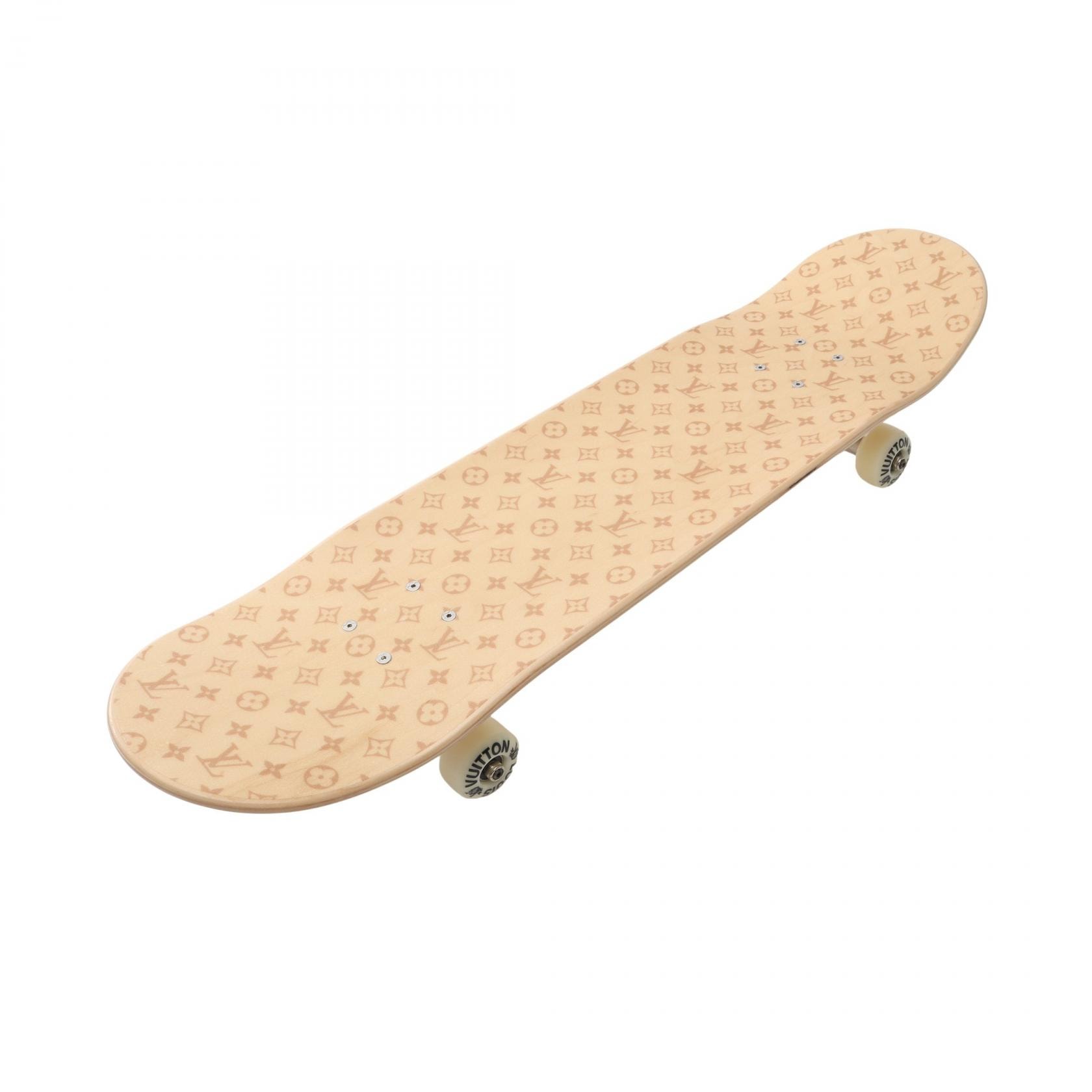ルイ・ヴィトン LOUIS VUITTON スケートボード モノグラム アクセサリー ウッド ベージュ メンズ レディース ベージュ系 GI0637 【中古】