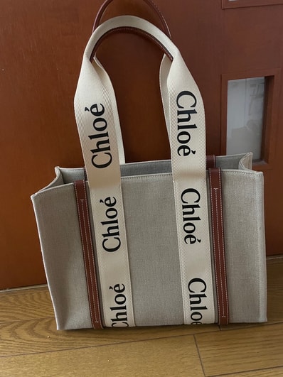 Chloe Medium Woody Tote Bag "White/Brown"