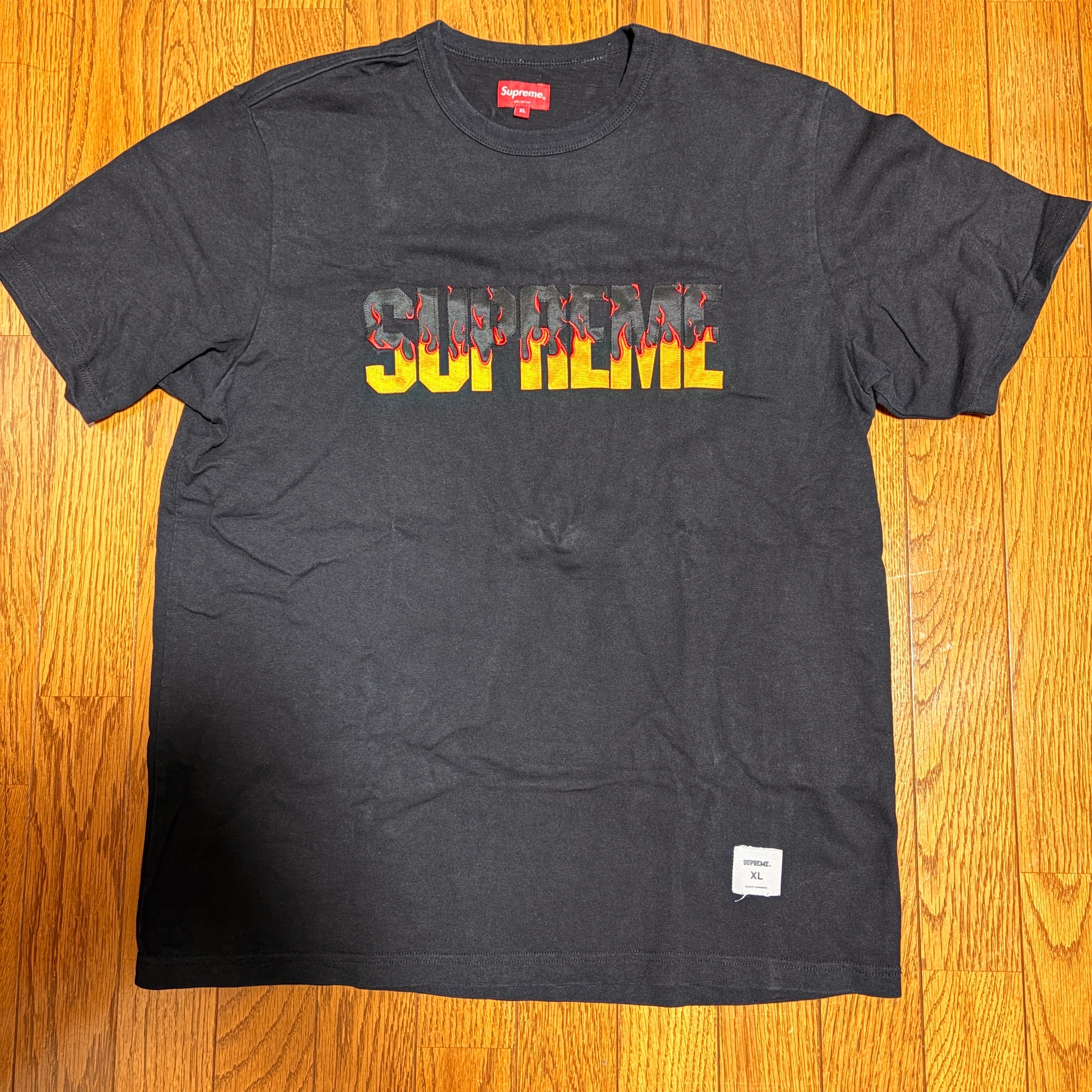 Supreme Small Box L/S Tee 