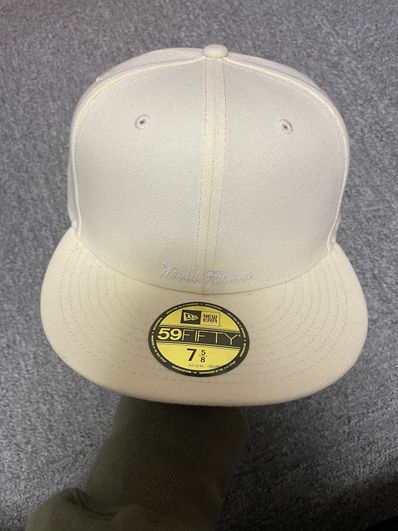 Supreme Reverse Box Logo New Era® "Natural"