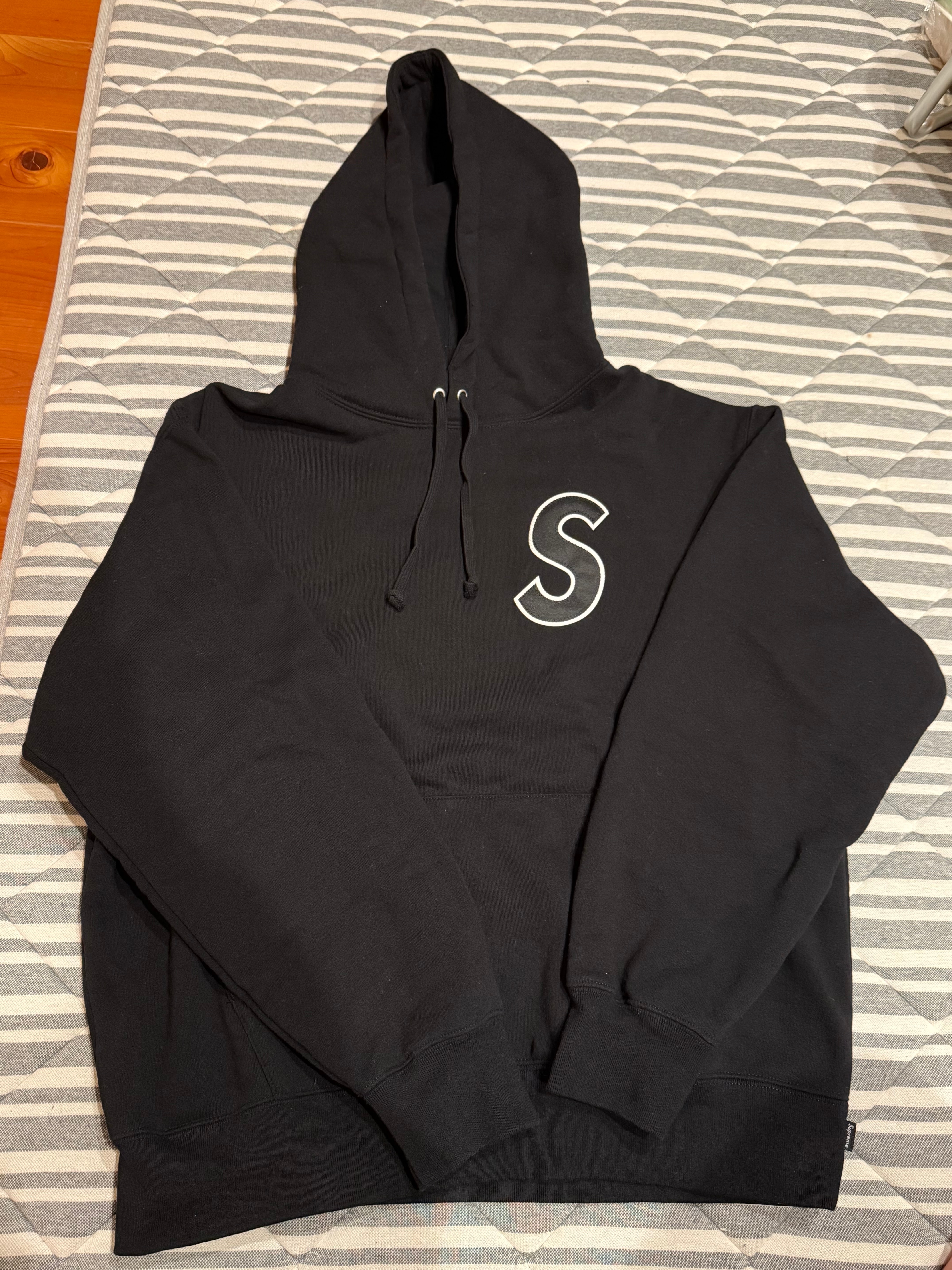 Supreme S Logo Hooded Sweatshirt "Black"