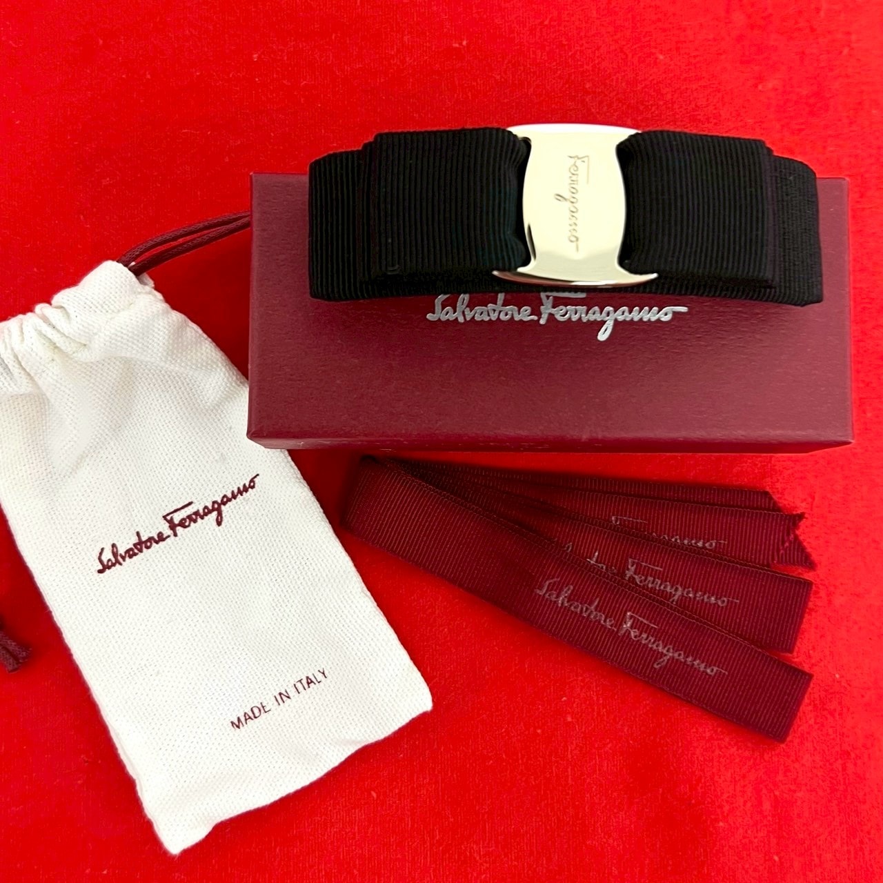 Salvatore Ferragamo サルヴァトーレフェラガモ ヴァラリボン ロゴ 金具 コットン レーヨン バレッタ ブラック
96654