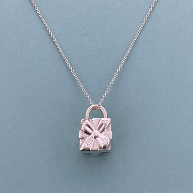 TIFFANY&Co. ティファニー プレゼントボックス リボン ネックレス ネックレス シルバー925 シルバー レディース【中古】