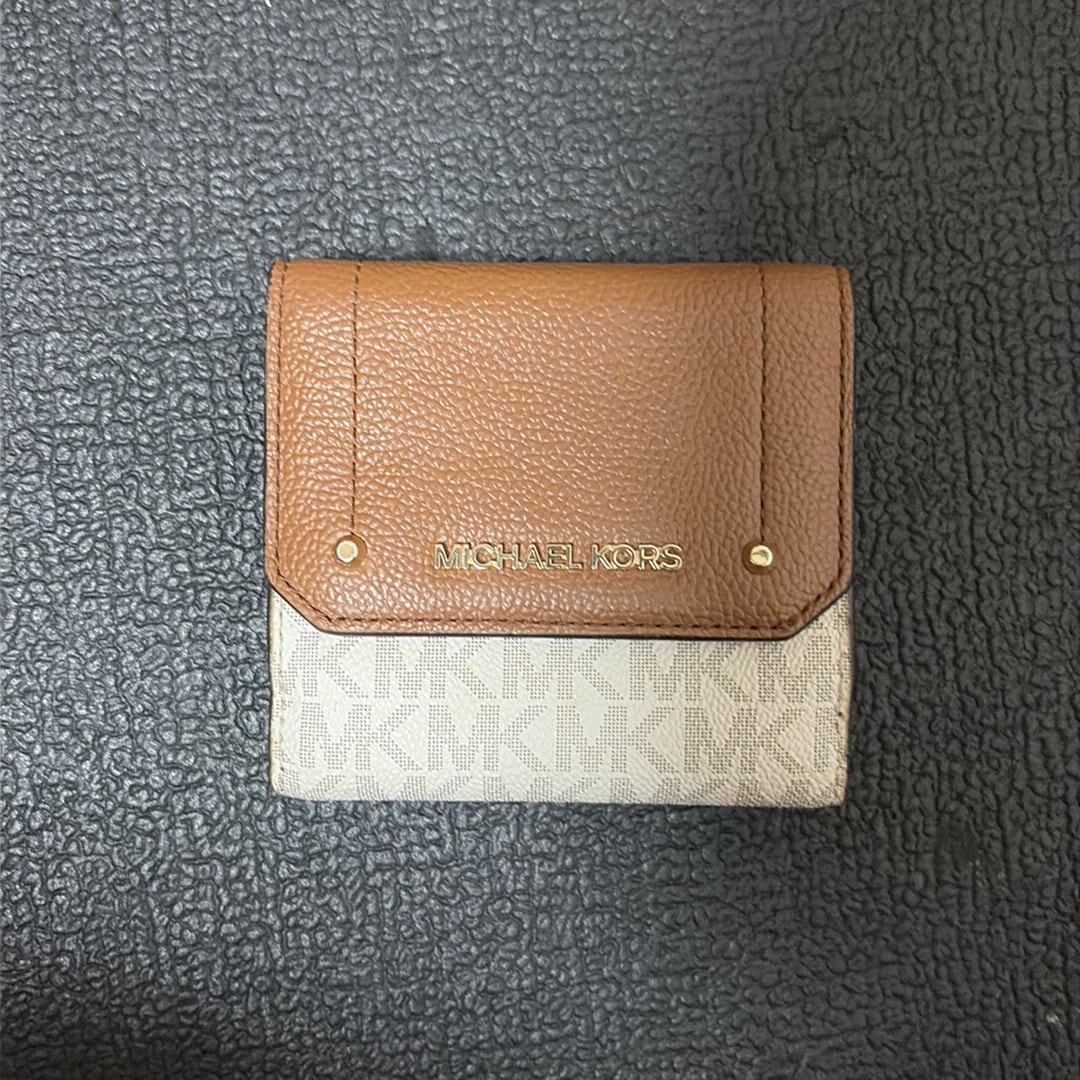 MICHAEL KORS Women's Trifold Wallet "Brown"