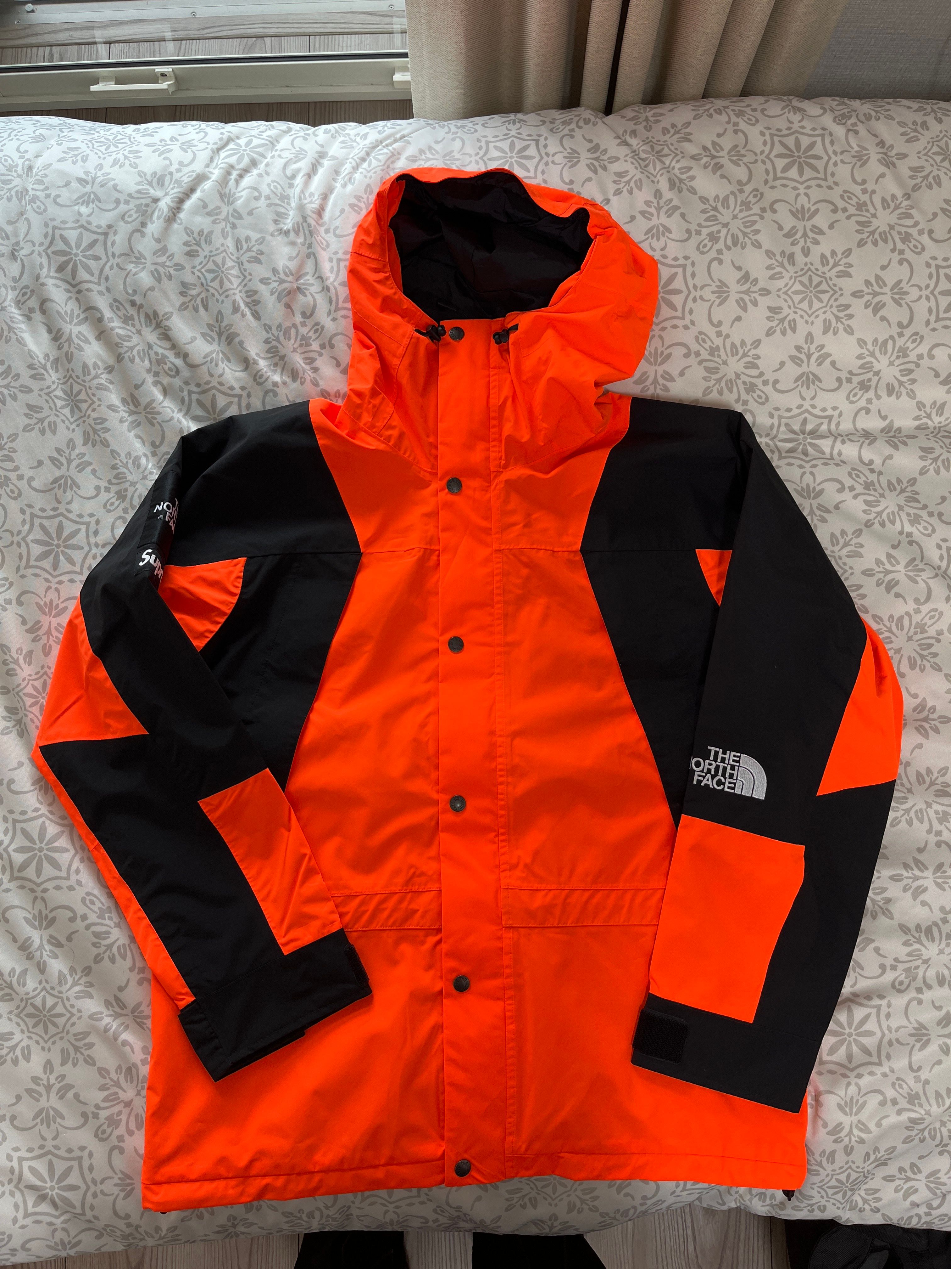 Supreme x The North Face Mountain Light Jacket "Power Orange"