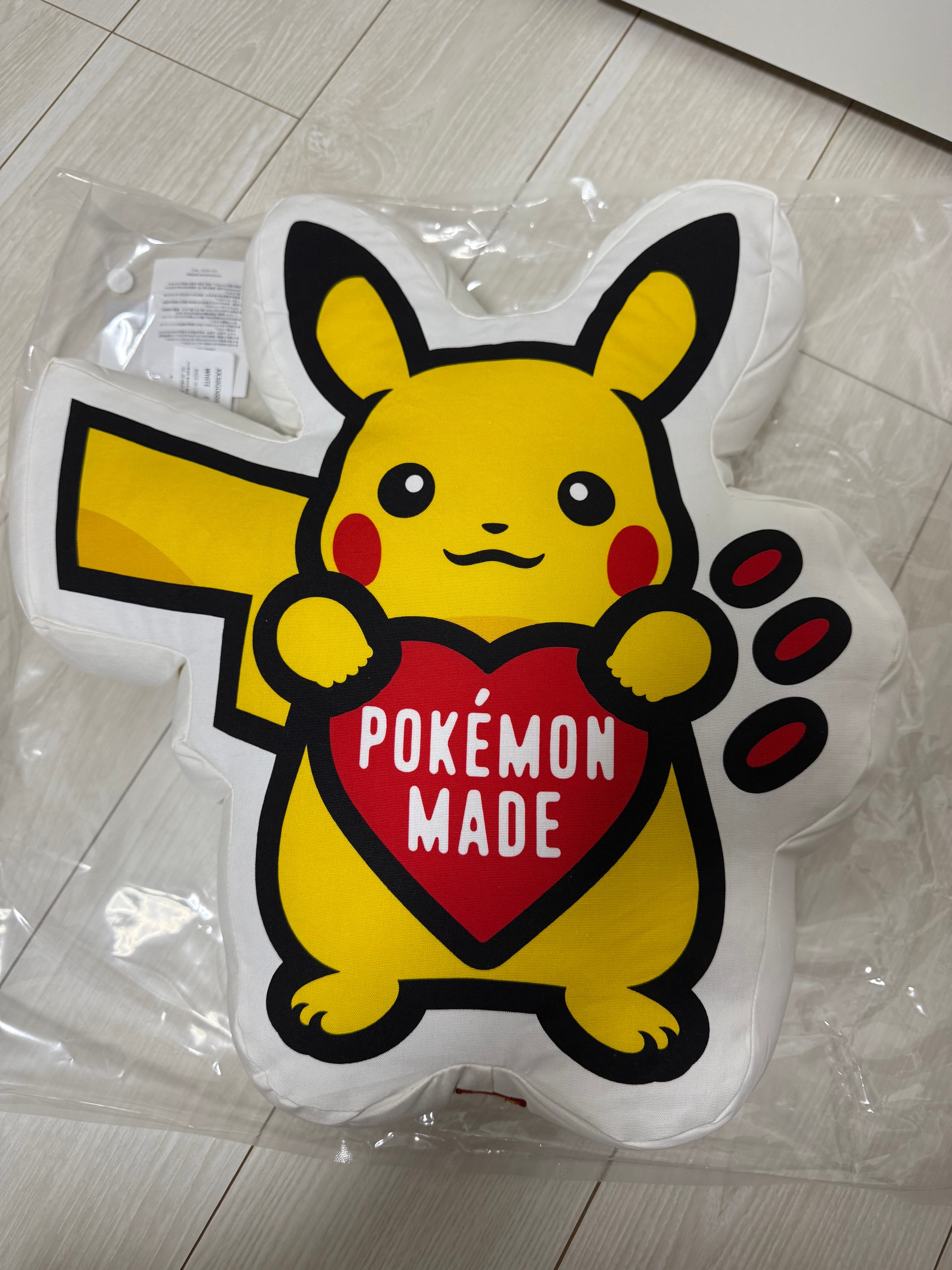 クッション・抱きまくら・ブランケット HUMAN MADE x Pokemon Made Cushion White HUMAN MADE POKEMON MADE CUSHION – HUMAN MADE Inc.
