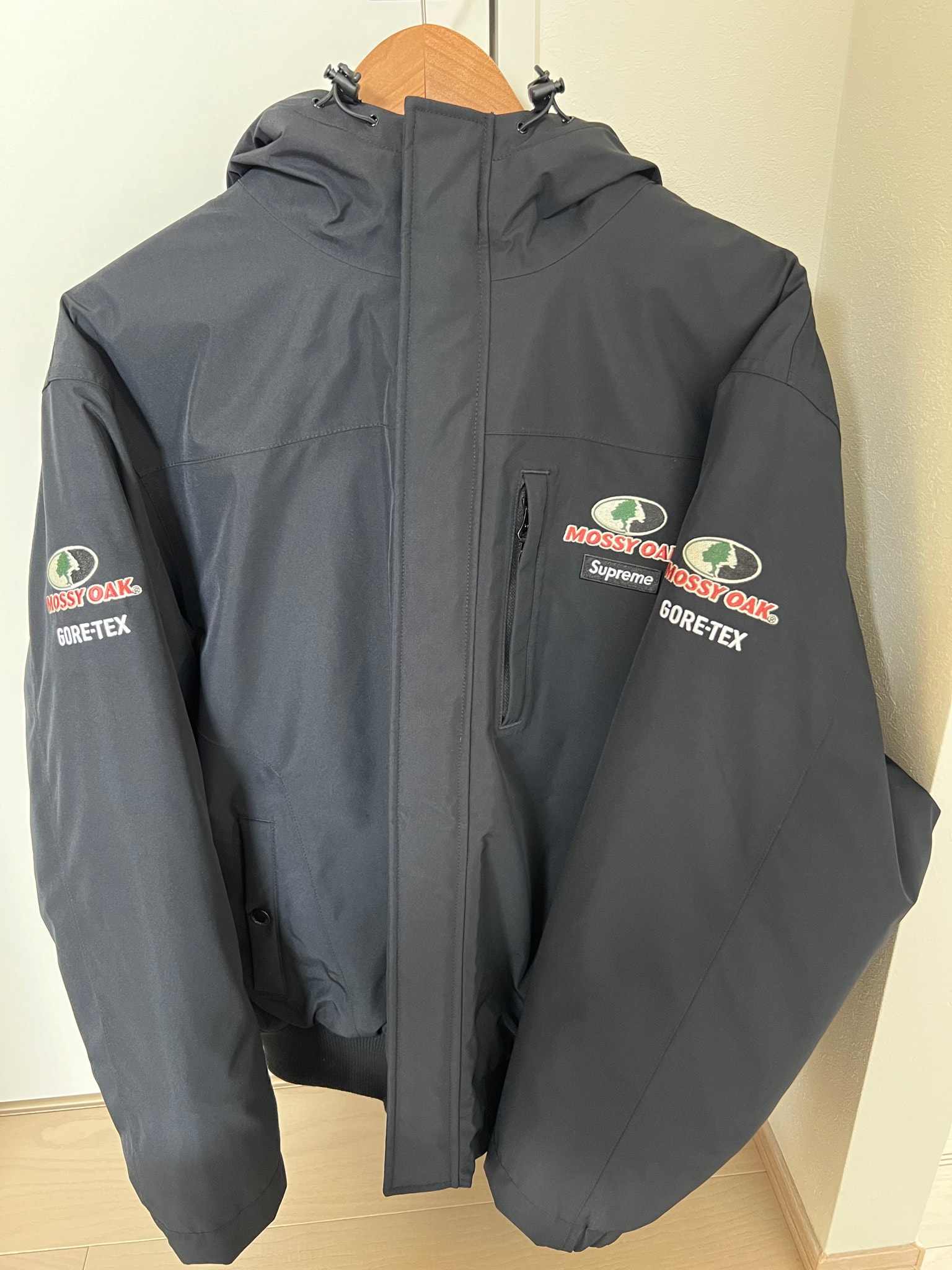 Supreme GORE-TEX Mossy Oak Jacket "Black"