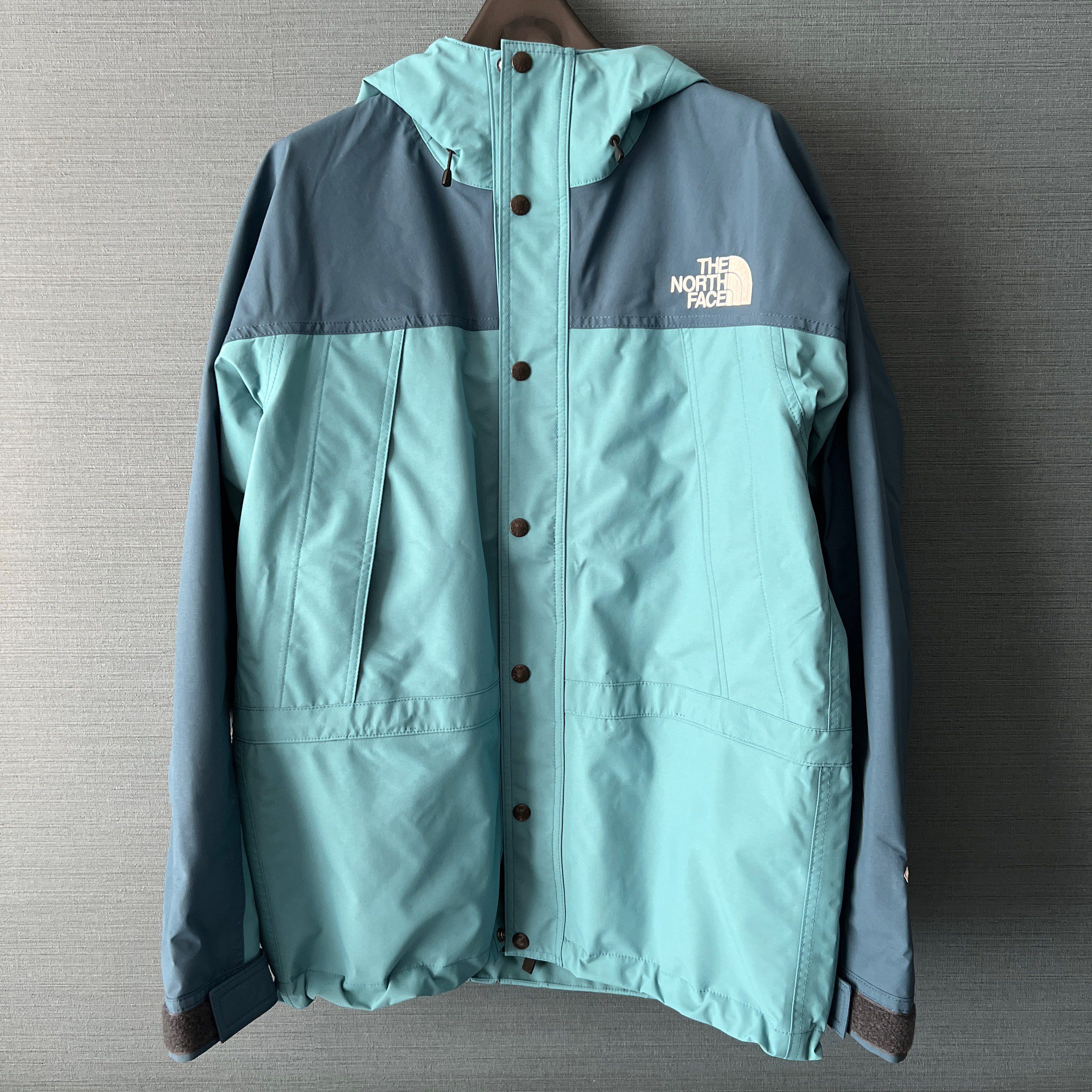 The North Face Mountain Light Jacket "Monterey Blue Storm Blue"