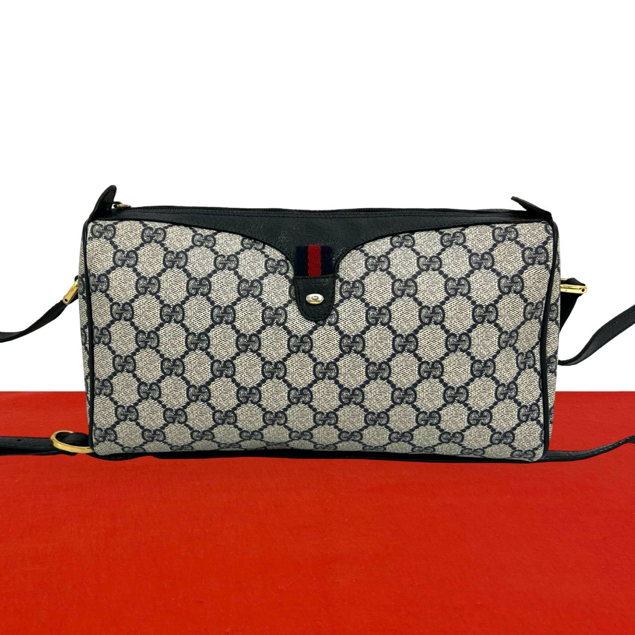 GUCCI グッチ シェリーライン GG ロゴ 金具 PVC レザー ショルダーバッグ ネイビー
820-6
