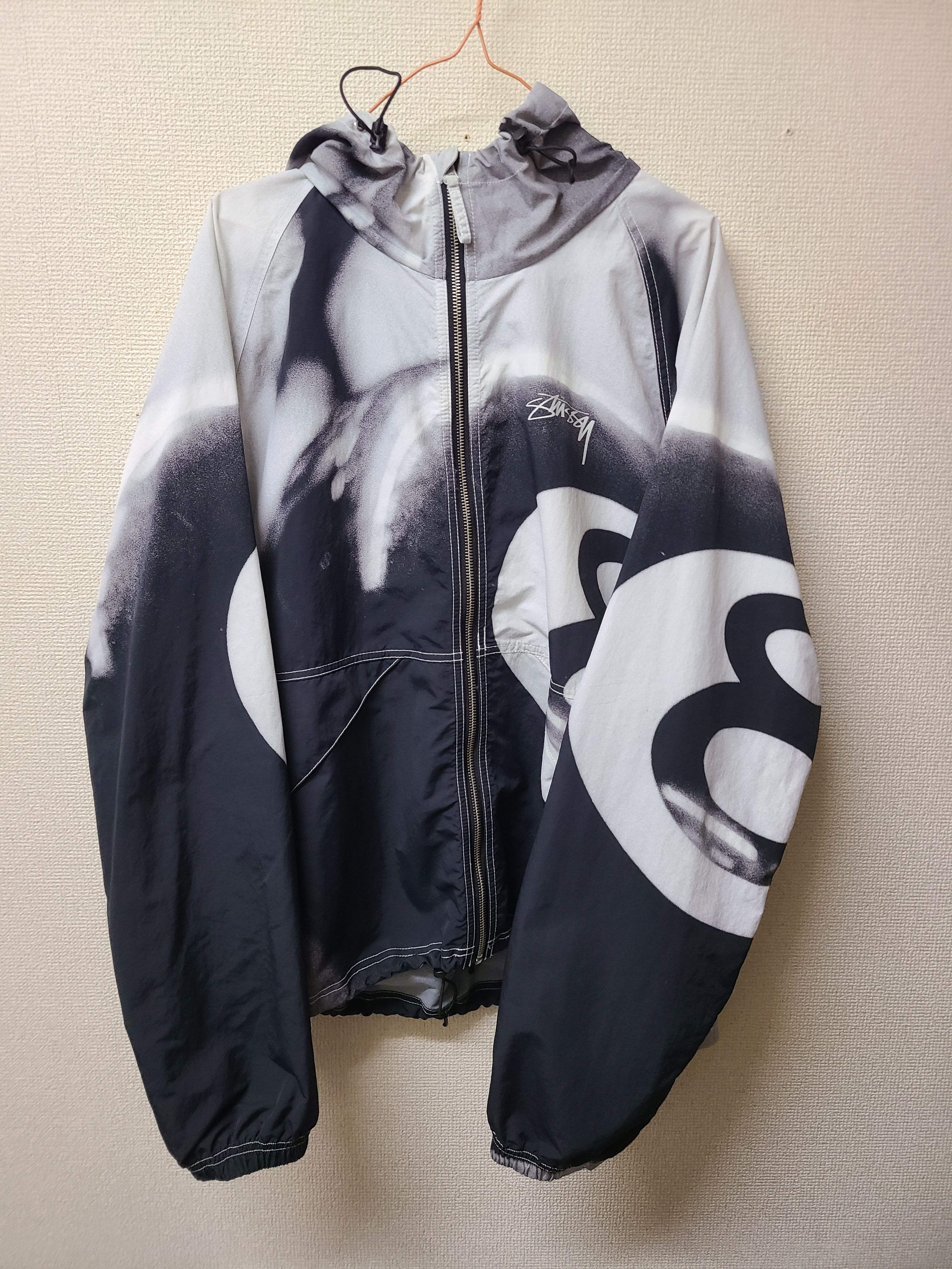 Stussy 8 Ball Beach Shell "Grayscale"