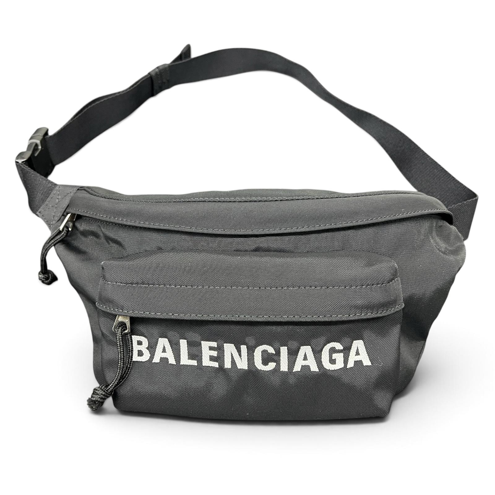 BALENCIAGA 極美品 バレンシアガ ウィール ベルトバッグ ボディバッグ ショルダーバッグ 533009 ナイロン ブラック ロゴ ユニセックス Aランク 中古 鑑定済 バレンシアガバッグ