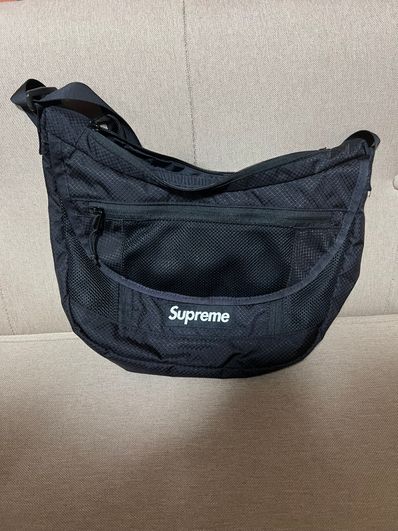 Supreme 2022ss Small Messenger Bag "Black"