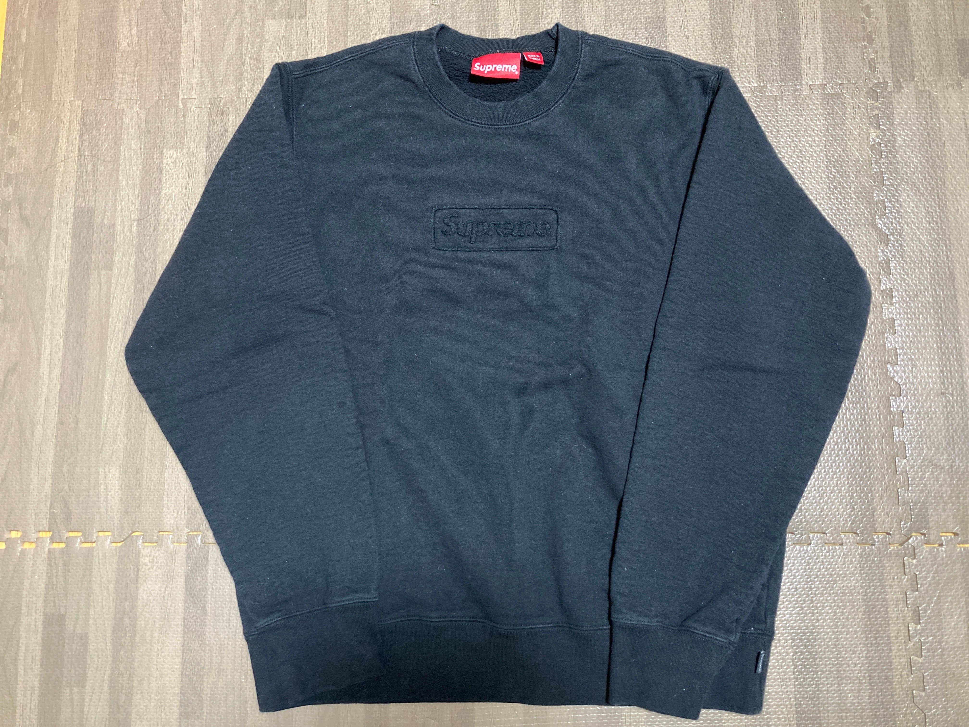 Supreme Cutout Logo Crewneck "Black"