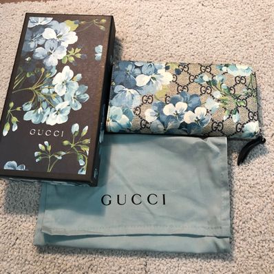 Gucci GG Blooms Supreme Wallet "Blue"