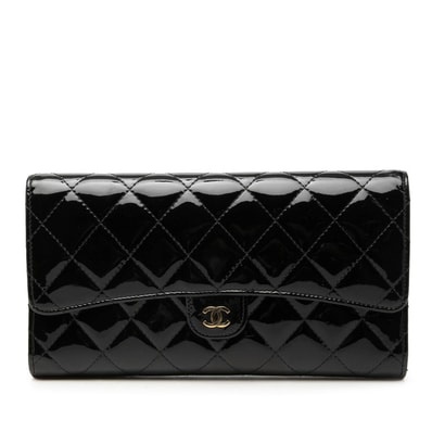 シャネル マトラッセ ココマーク 長財布 ブラック パテントレザー レディース CHANEL 【中古】