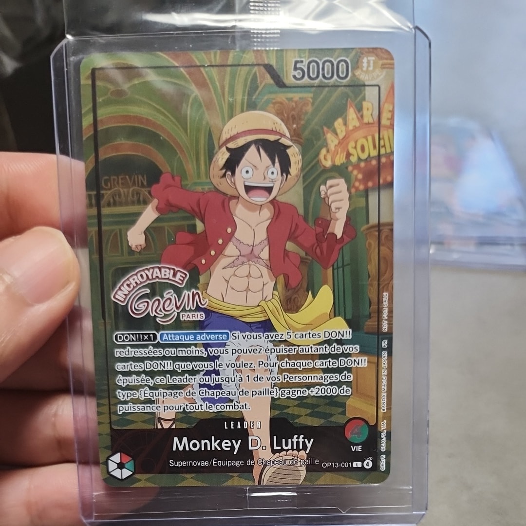 モンキー・D・ルフィ L [OP13-001]【フランス語版】(プロモーションカード「ONE PIECE × グレヴァン美術館」)