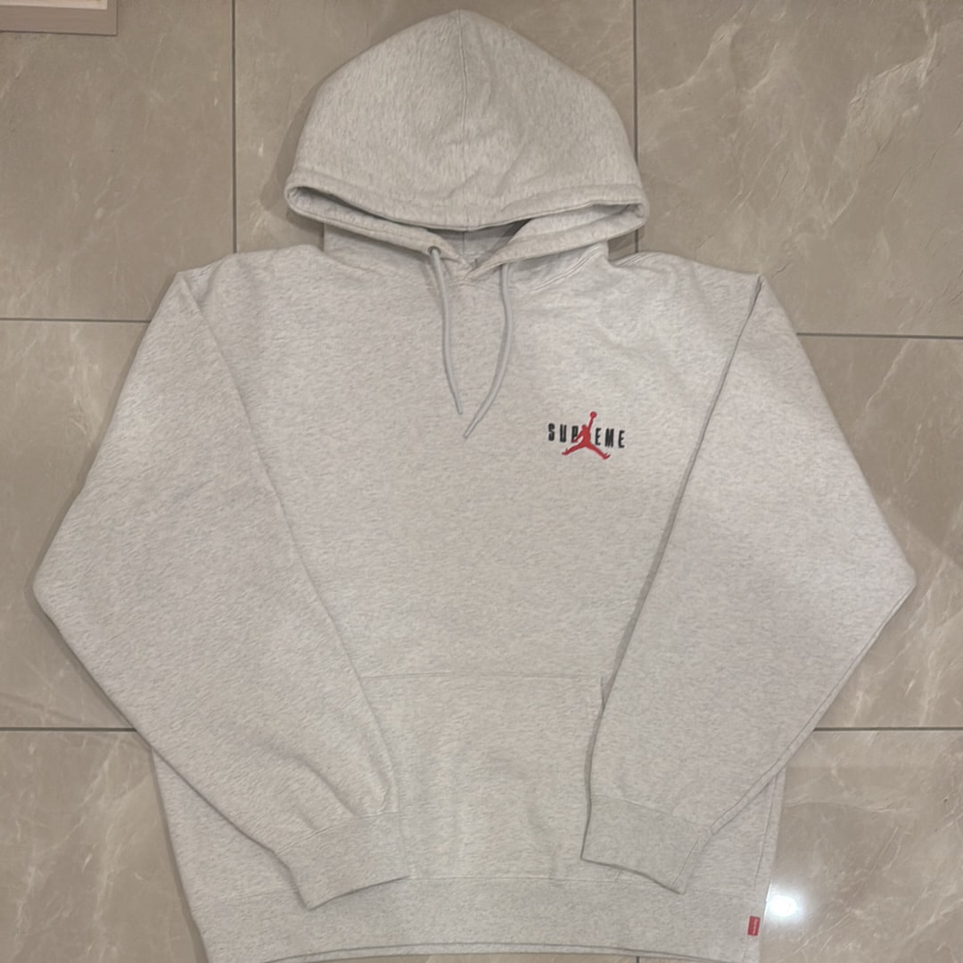 シュプリーム x ジョーダン フーディー スウェットシャツ "アッシュ グレー" HF0836-051