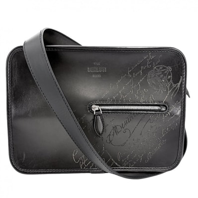 Berluti ベルルッティ ショルダーバッグ ジャーナリエ カリグラフィ 肩掛け 斜め掛け レザー グレー系 シルバー金具 メンズ【中古品】