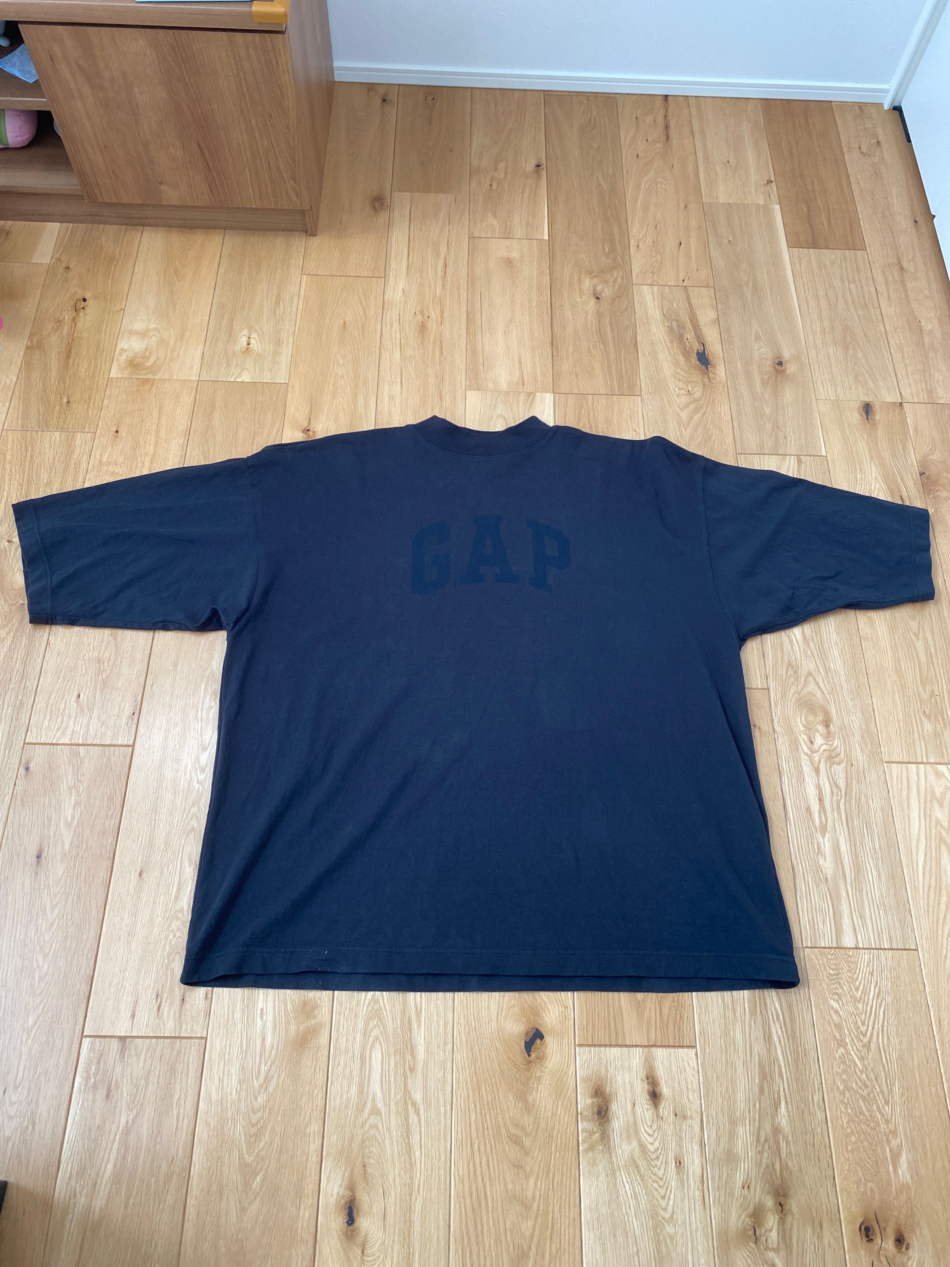 YEEZY GAP Dove 3/4 Sleeve Tee "Black"