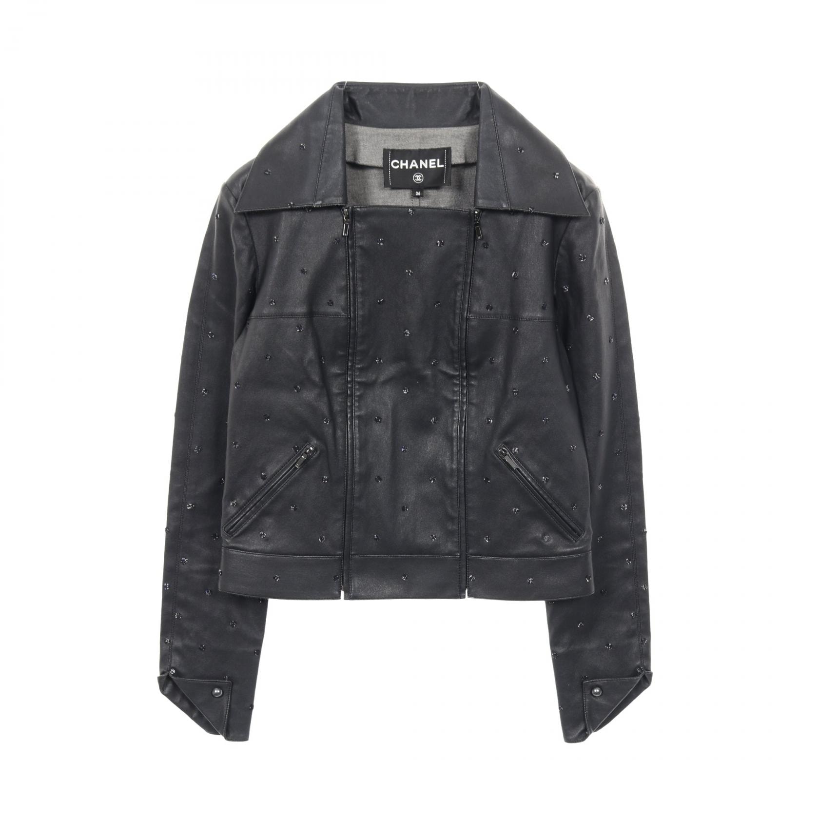 シャネル CHANEL ココマーク刺繍 革ジャン 衣料品 アウター ラムレザー レディース ブラック系 P55955C00294 【中古】