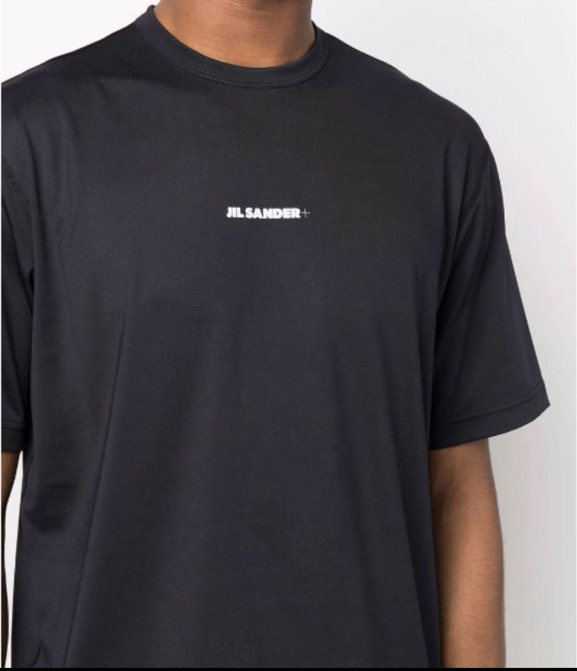 【JILSANDAR】ロゴTシャツ