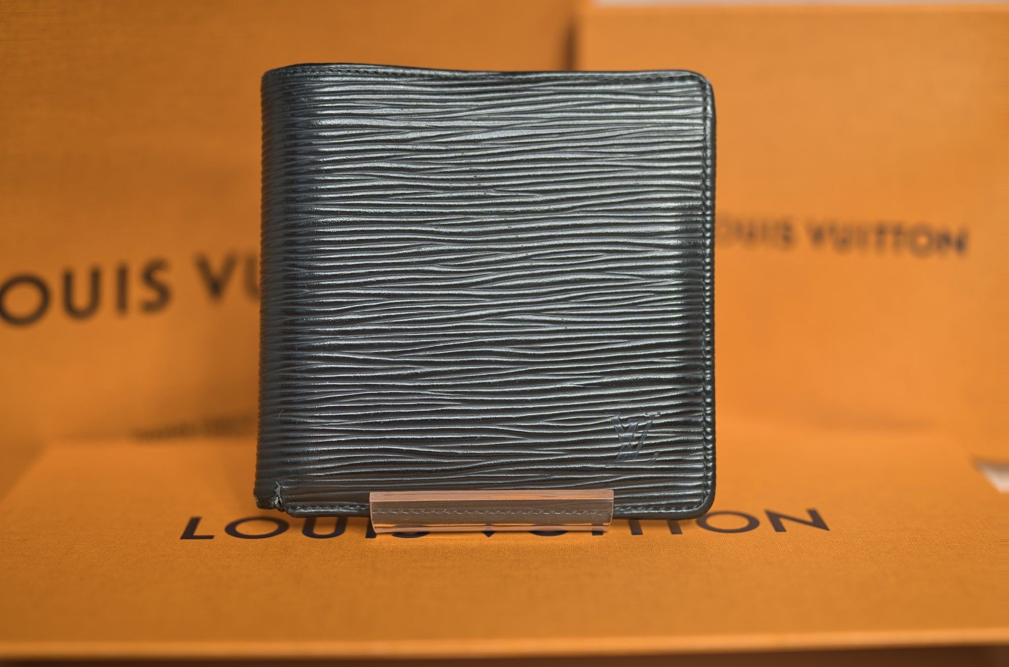 ルイヴィトン M63652 エピ ポルトフォイユ マルコ 折り財布 破れ有り