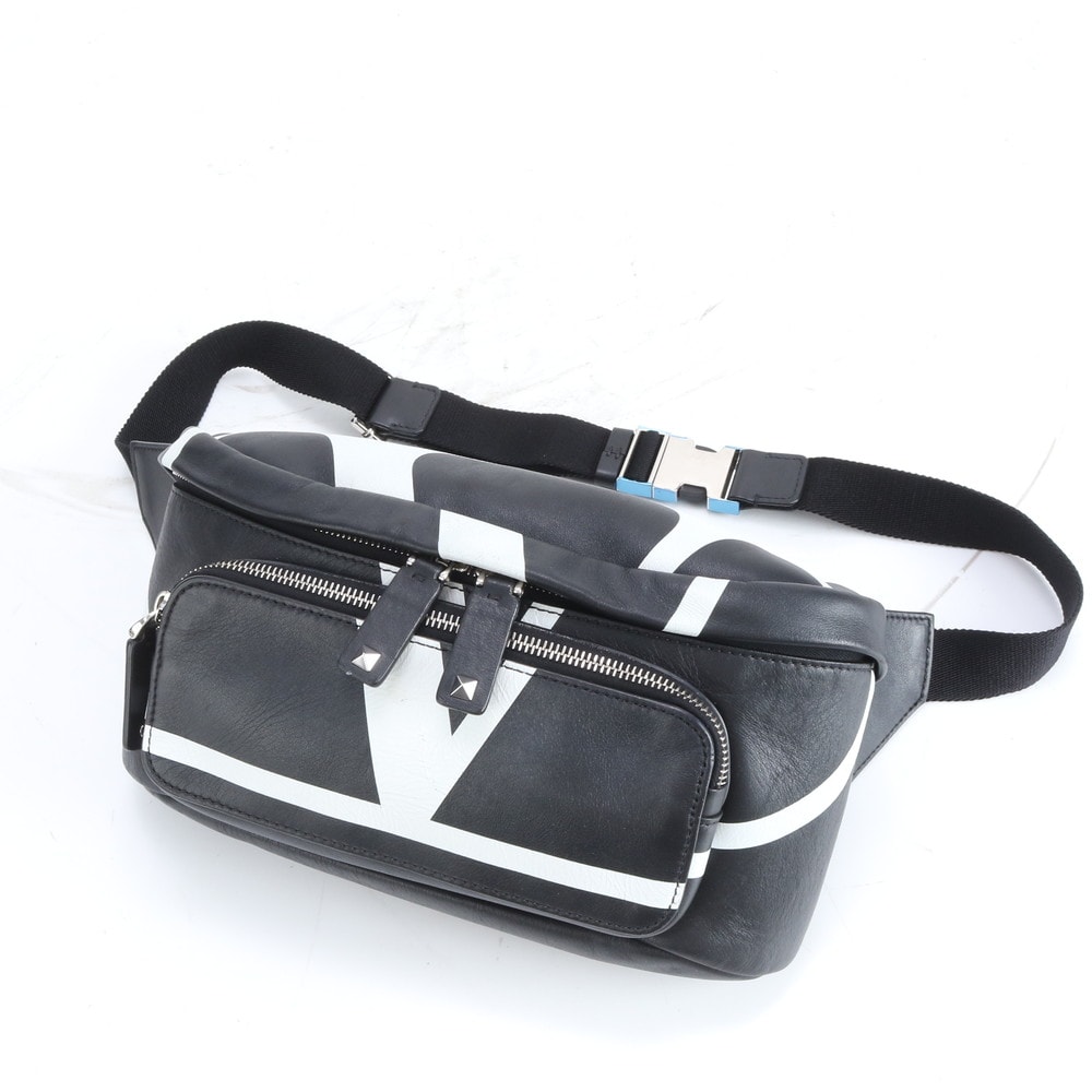 ■美品 ヴァレンティノ ガラヴァーニ ボディバッグ レザー